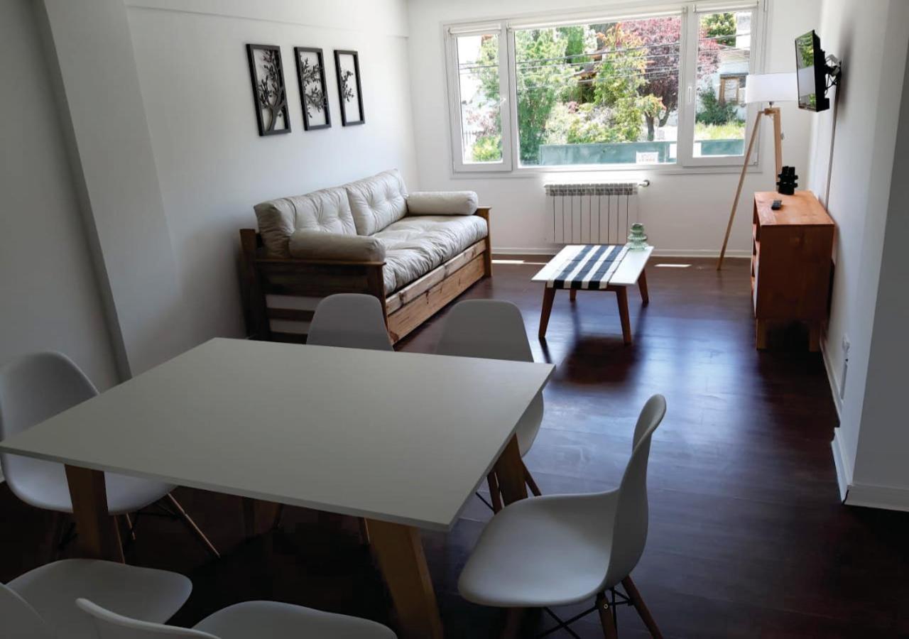 Apartmán Departamento En El Centro De Bariloche Ca Exteriér fotografie